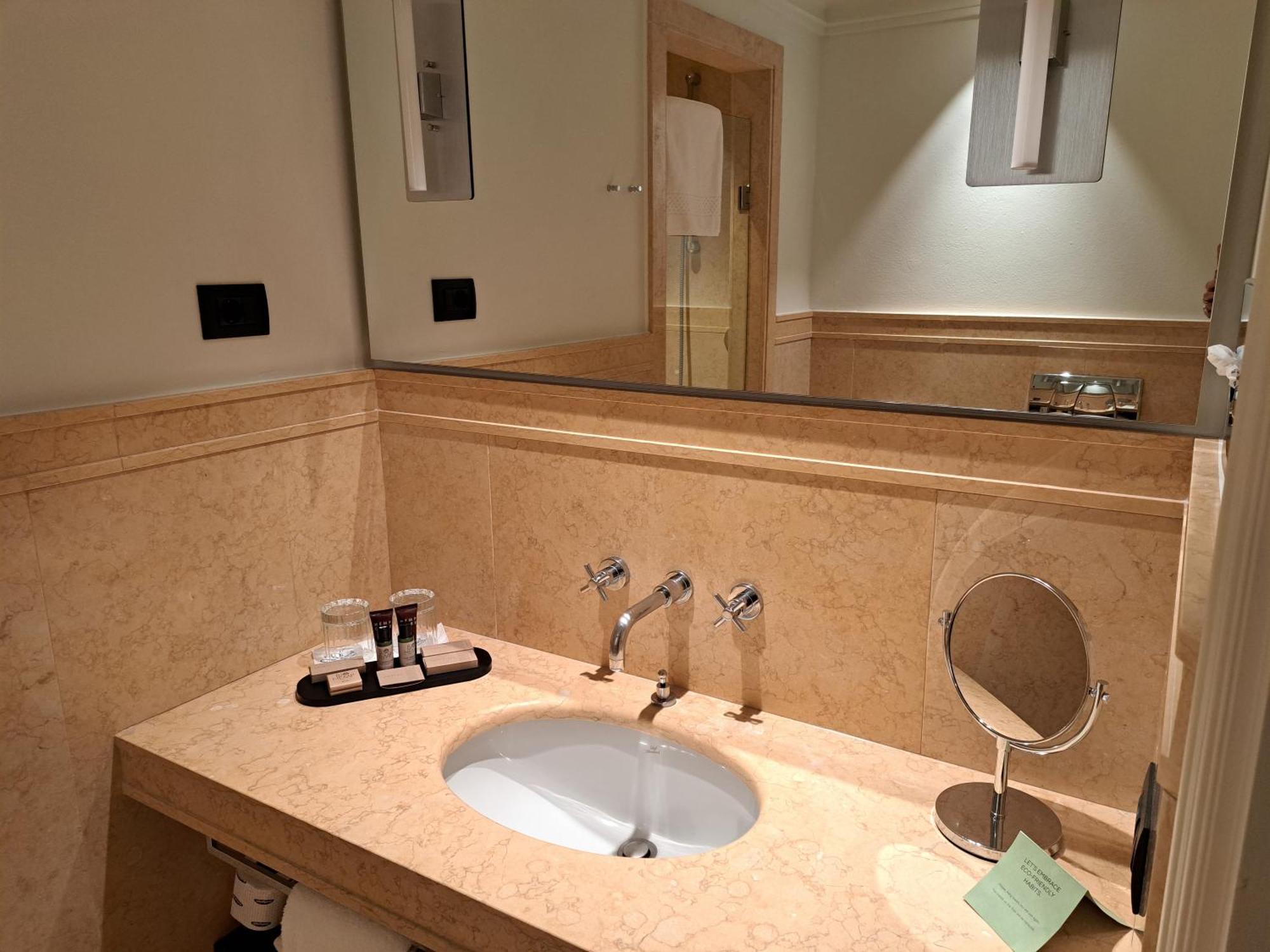 Single Room,1702369490:JPEG